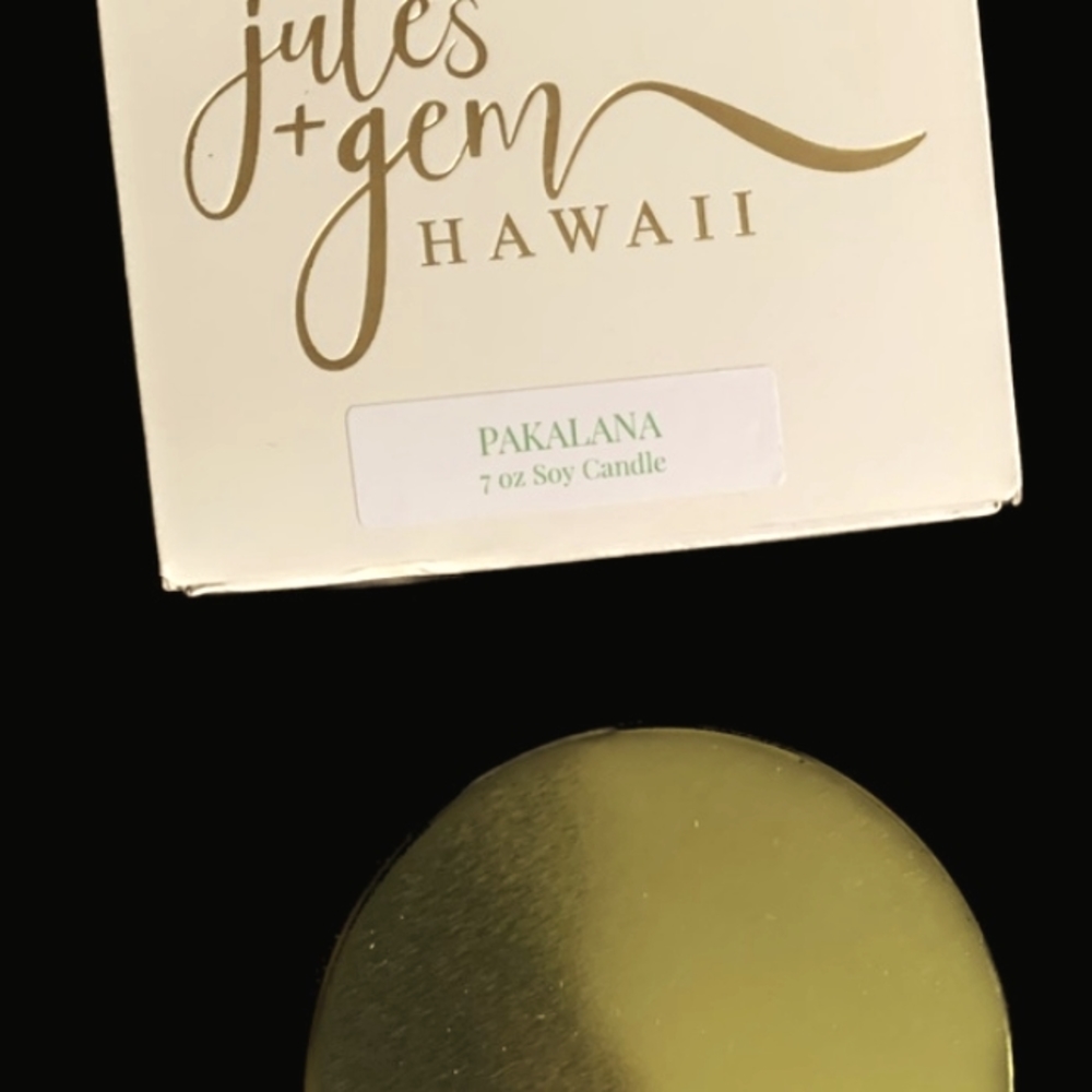 Jules & Gem Pakalana Hand Poured Soy Glass Candle Amazing Fragrance - Picture 4 of 7